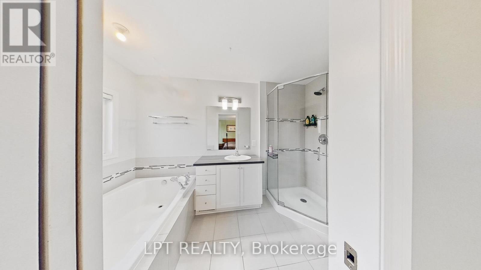 2 Bed, 3 Bath House for Sale in Ottawa – 321 KINGBROOK DRIVE, Ottawa – MLS# X13223094 - Image 14
