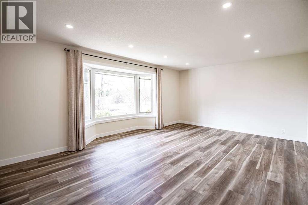 41B 26553 Hwy 11 - 13