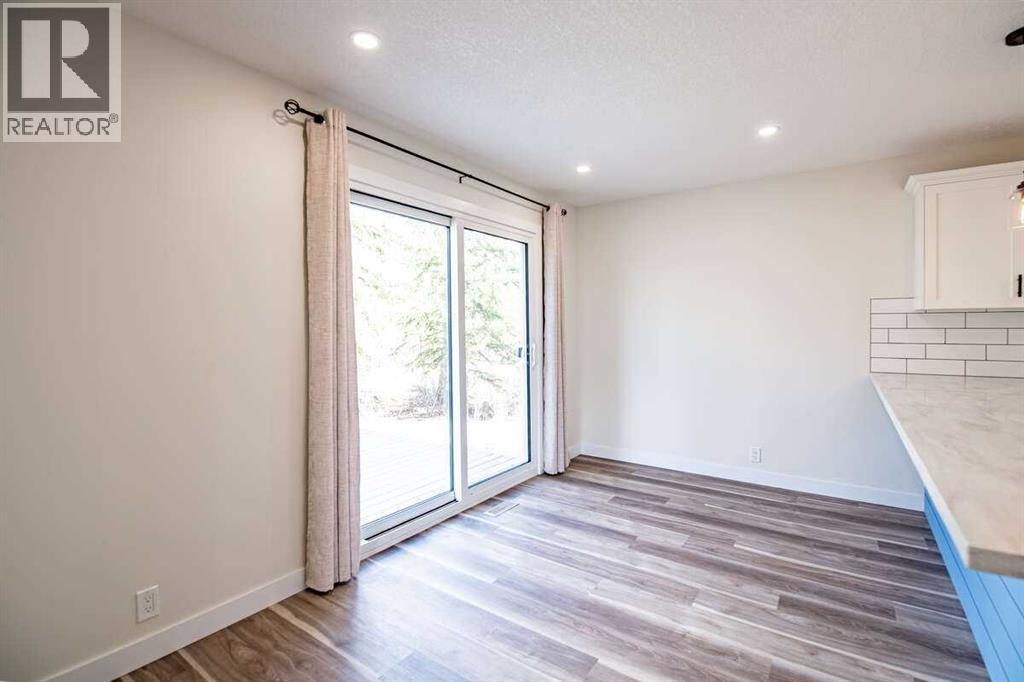 41B 26553 Hwy 11 - 15