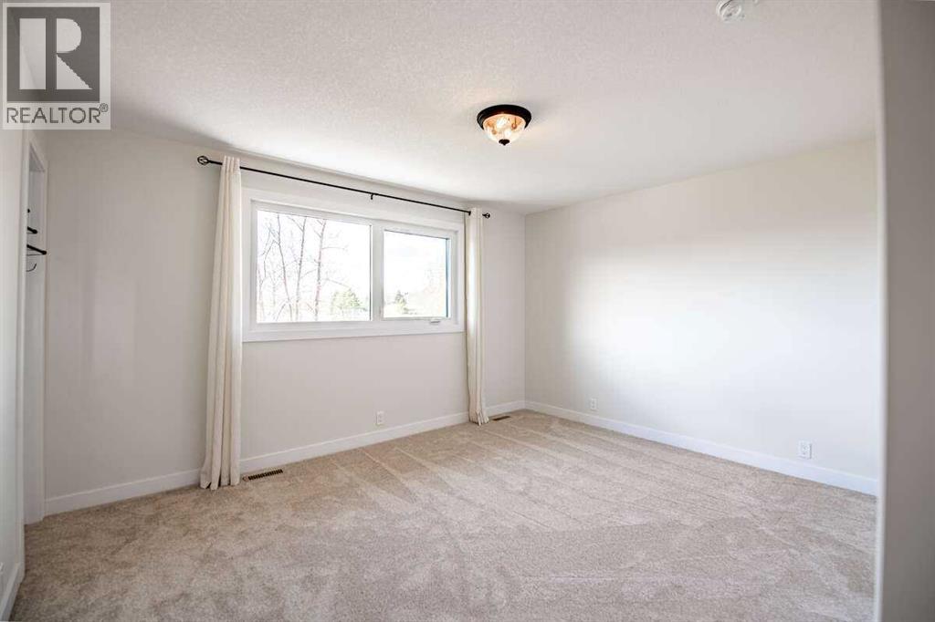 41B 26553 Hwy 11 - 28
