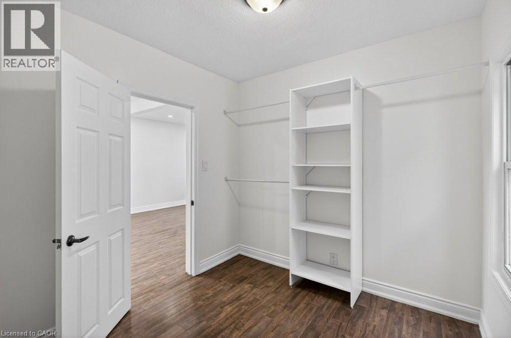 299 BRITANNIA Avenue - 26
