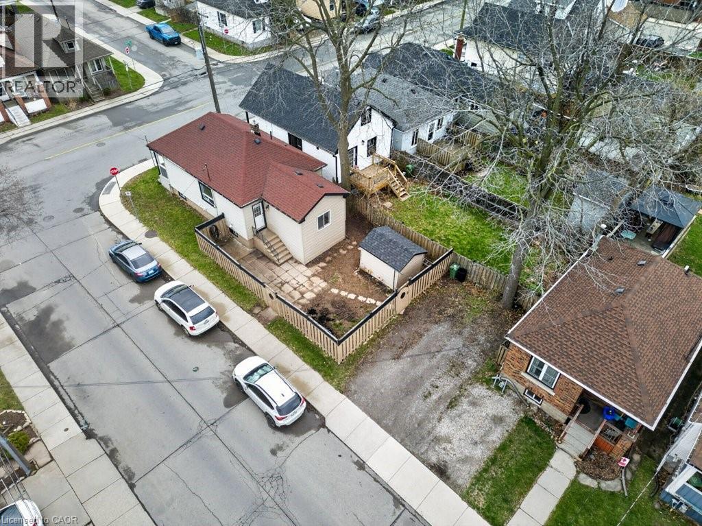299 BRITANNIA Avenue - 46