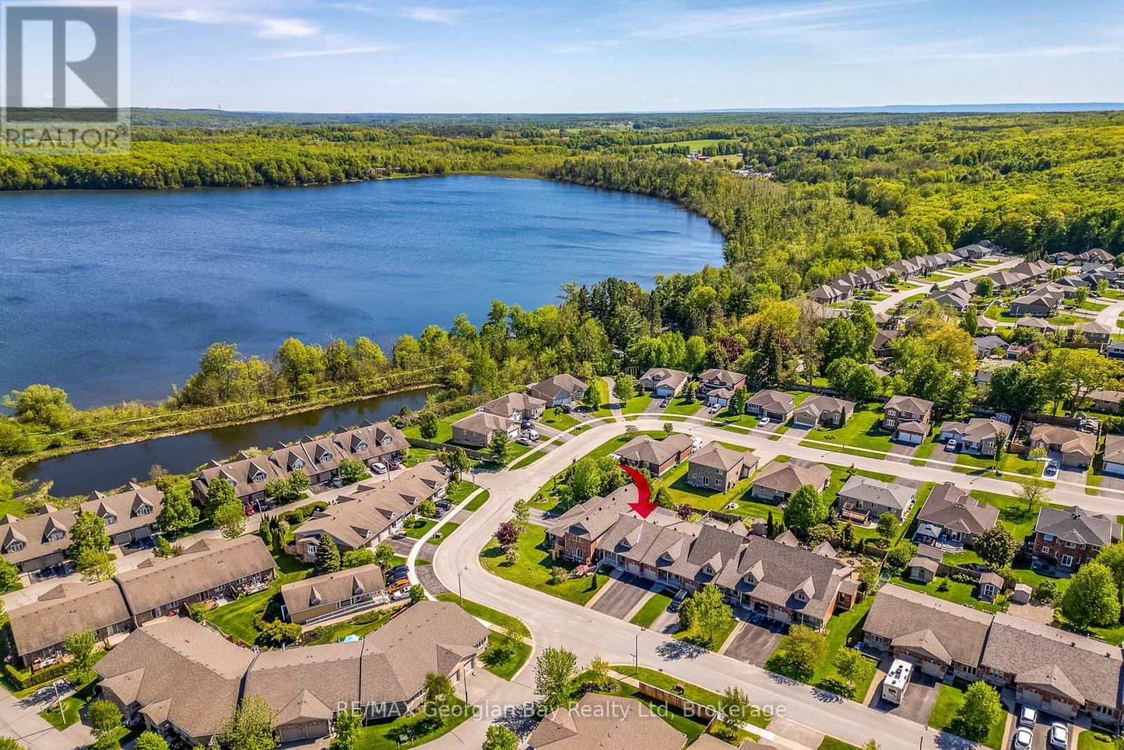 432 SHEWFELT CRESCENT - 36