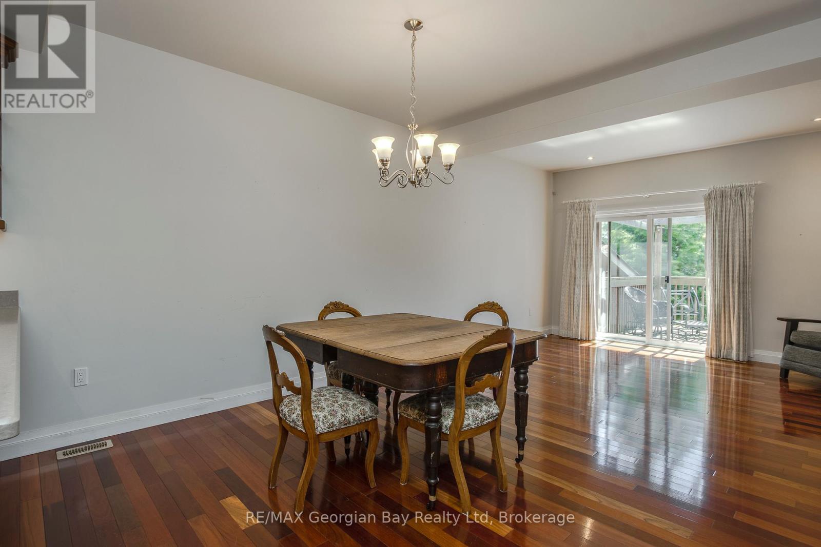 432 SHEWFELT CRESCENT - 24