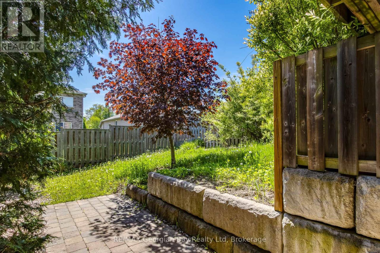 432 SHEWFELT CRESCENT - 34