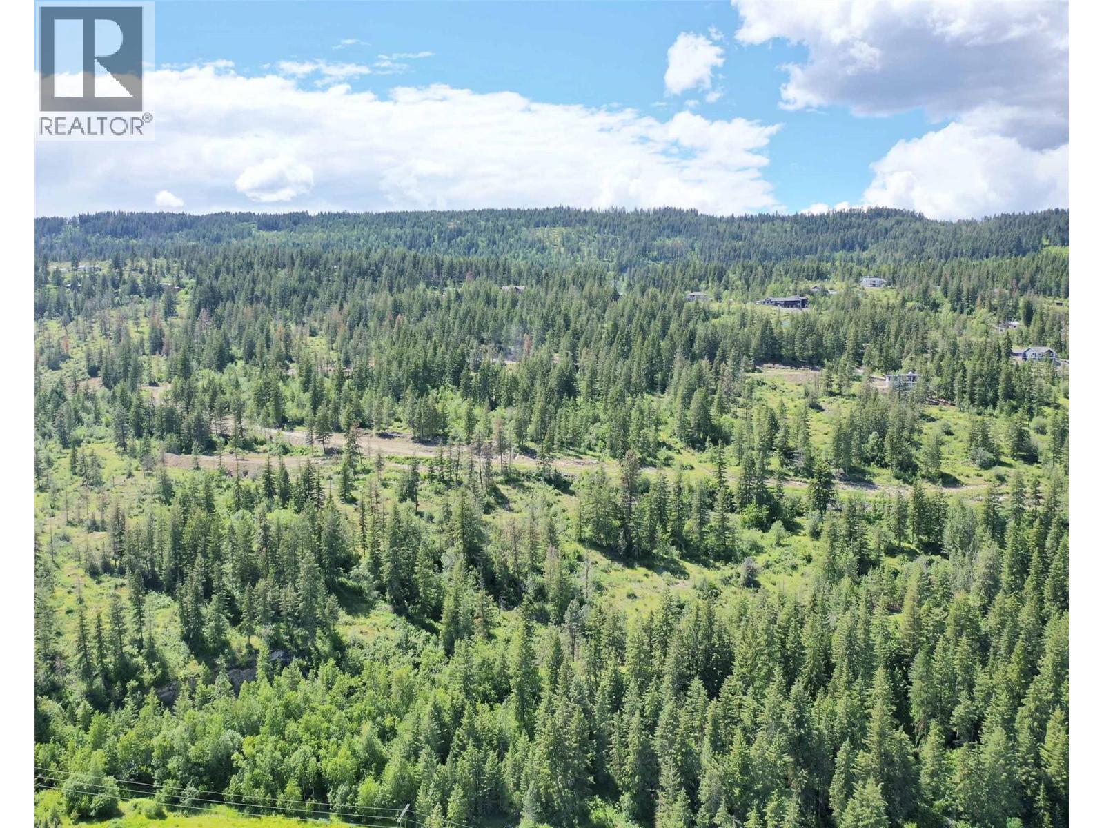  222 Crooked Pine Road, Enderby