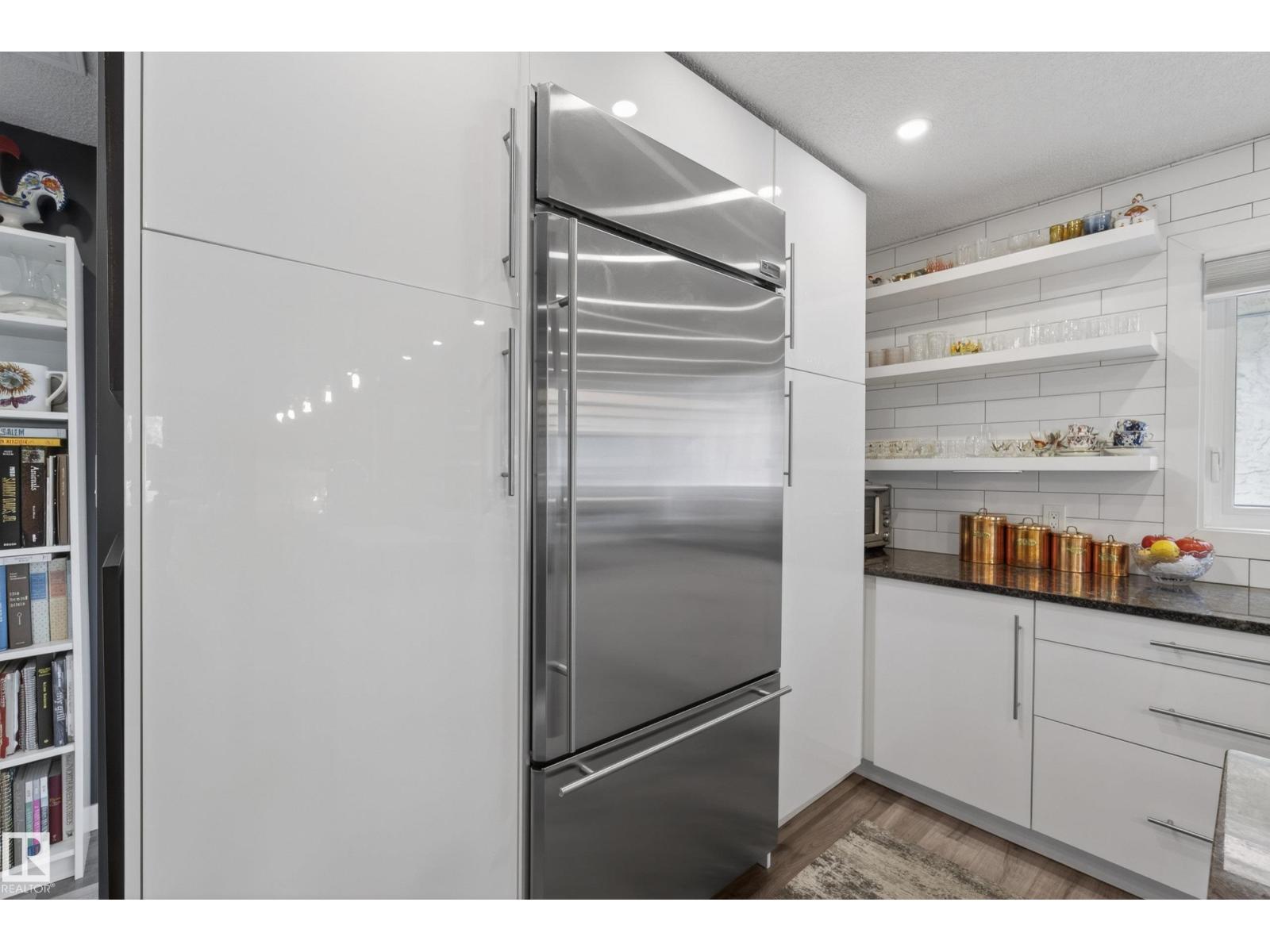 10869 94 ST NW - 13