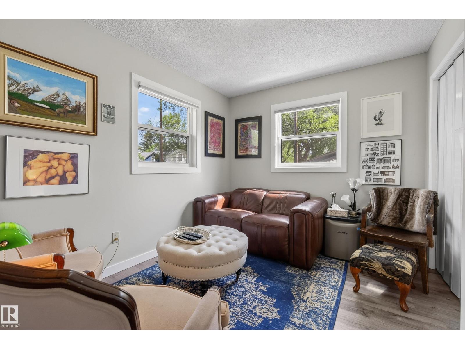 10869 94 ST NW - 24
