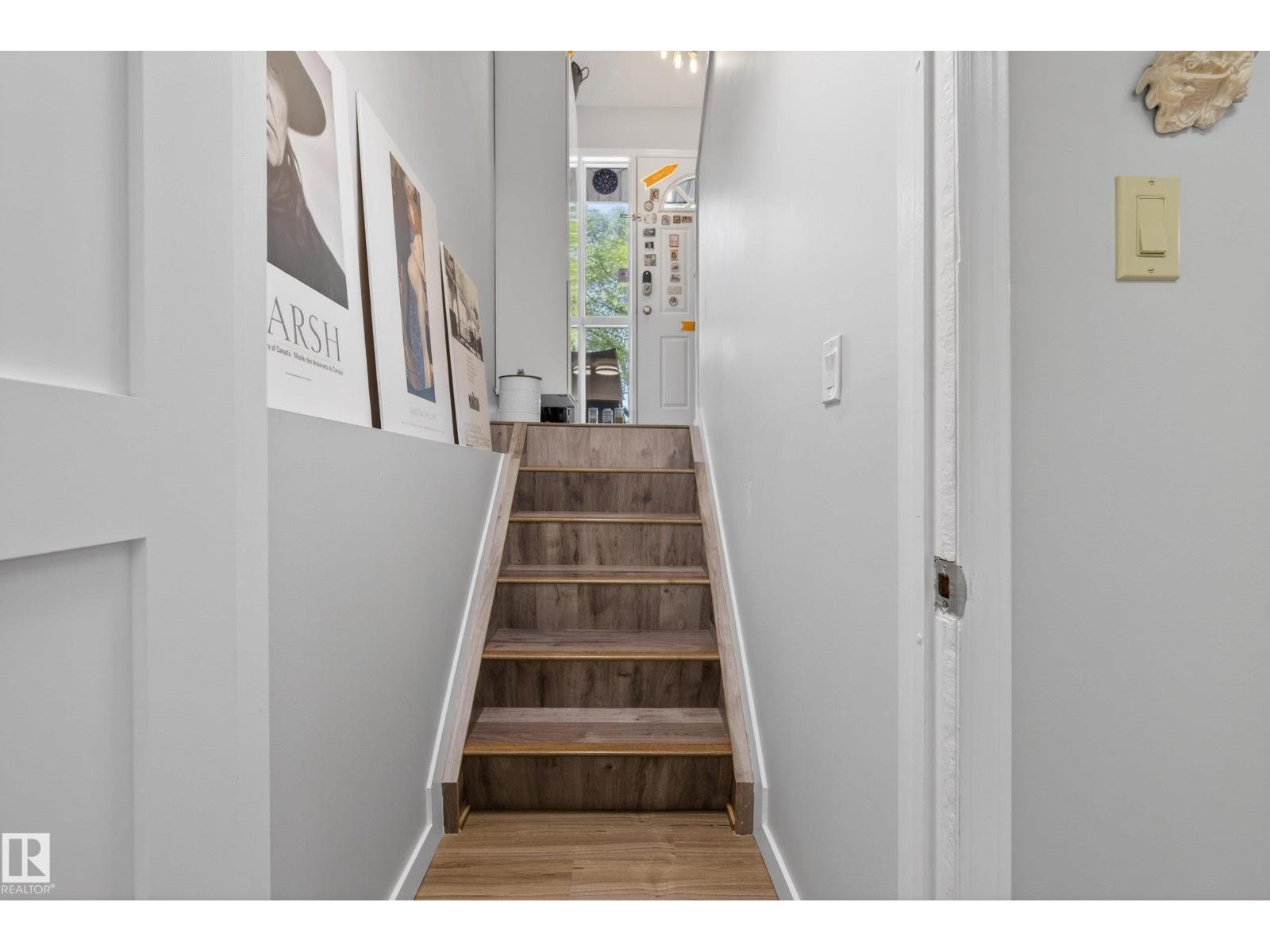 10869 94 ST NW - 26