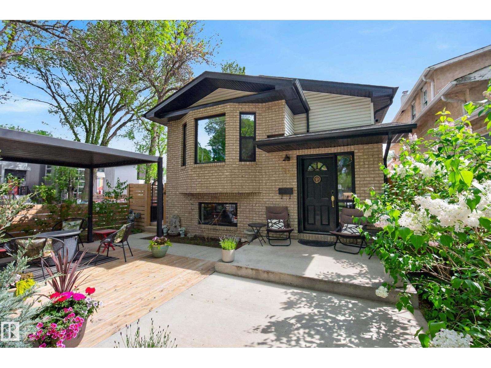 10869 94 ST NW - 38