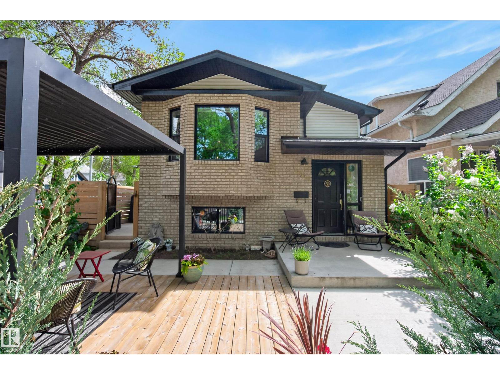 10869 94 ST NW - 39