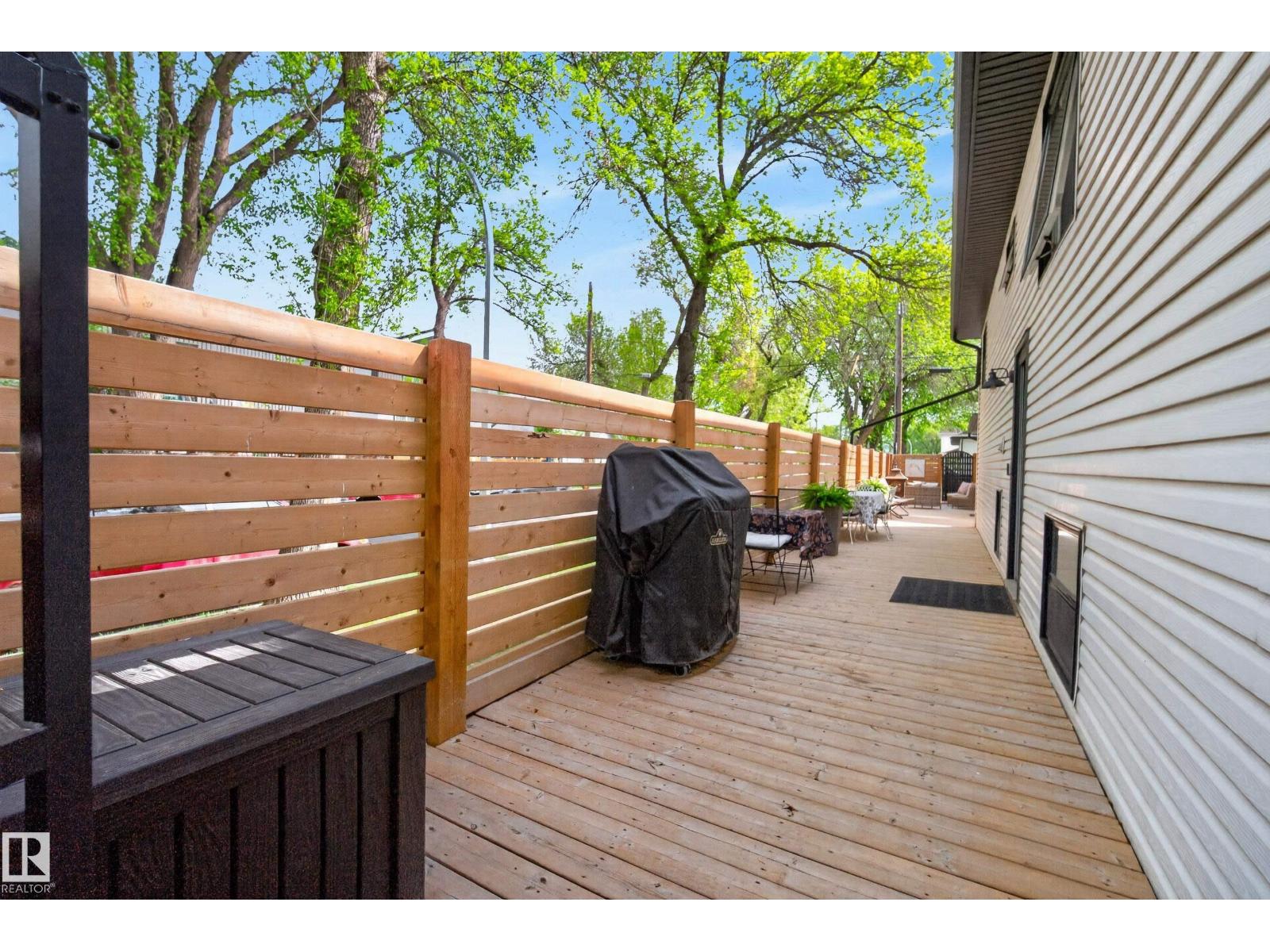 10869 94 ST NW - 43