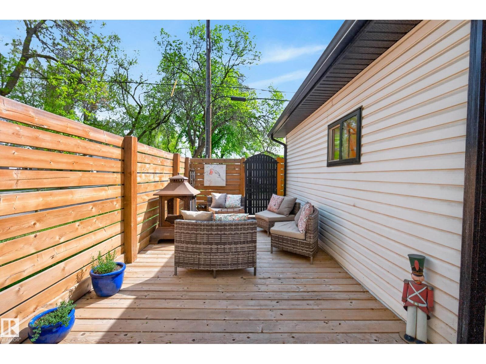 10869 94 ST NW - 47
