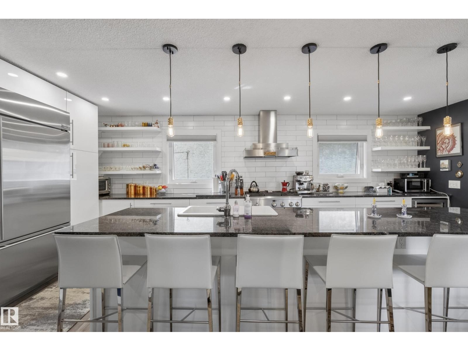 10869 94 ST NW - 8