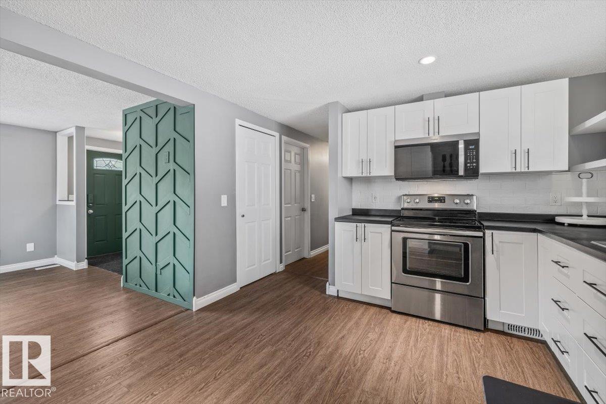 11910 95 ST NW - 10