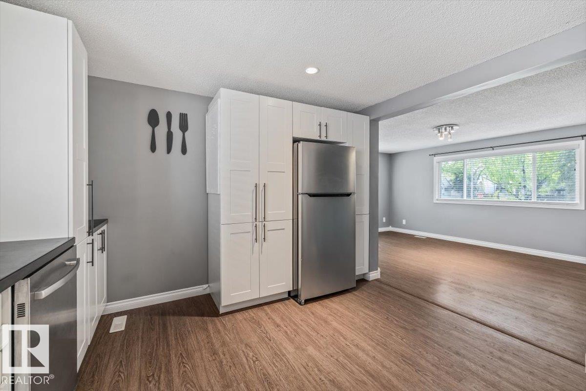11910 95 ST NW - 14
