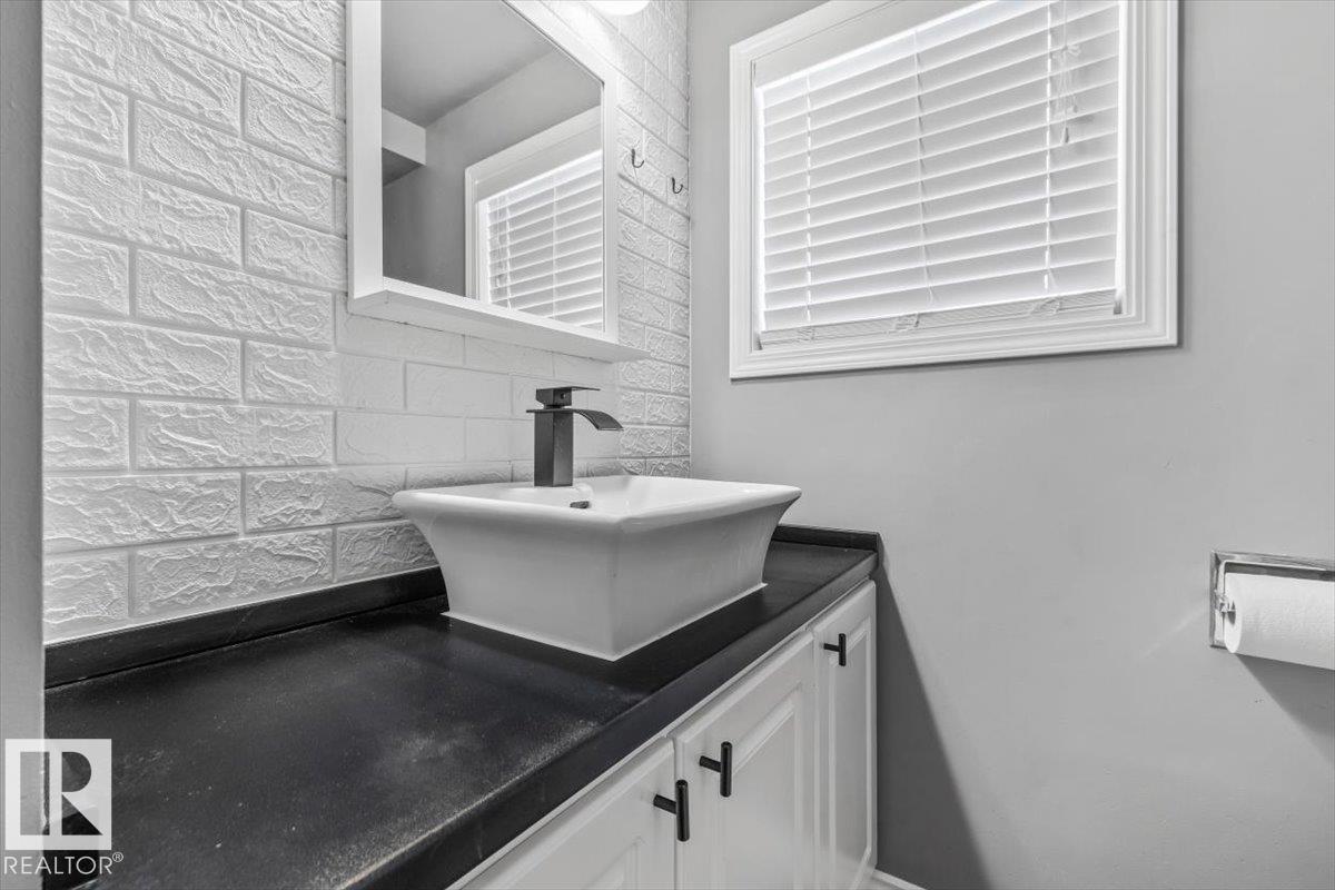11910 95 ST NW - 23