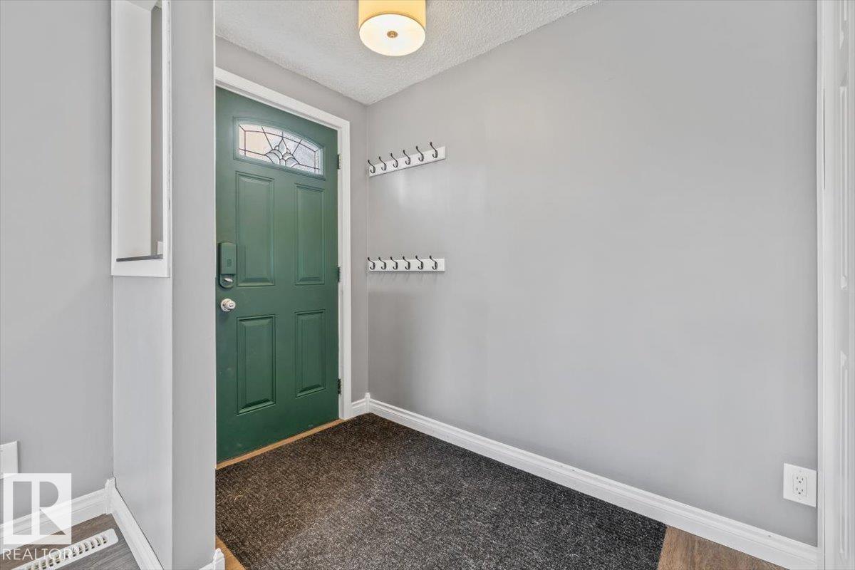 11910 95 ST NW - 3