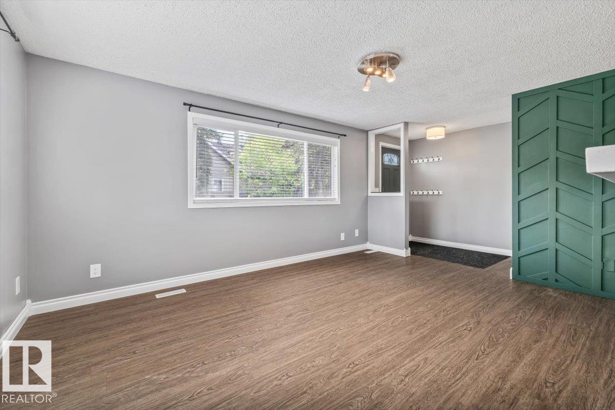 11910 95 ST NW - 7