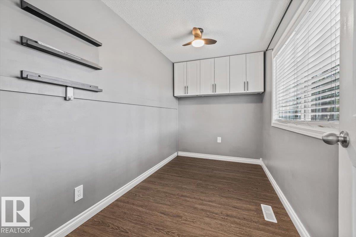 11910 95 ST NW - 9