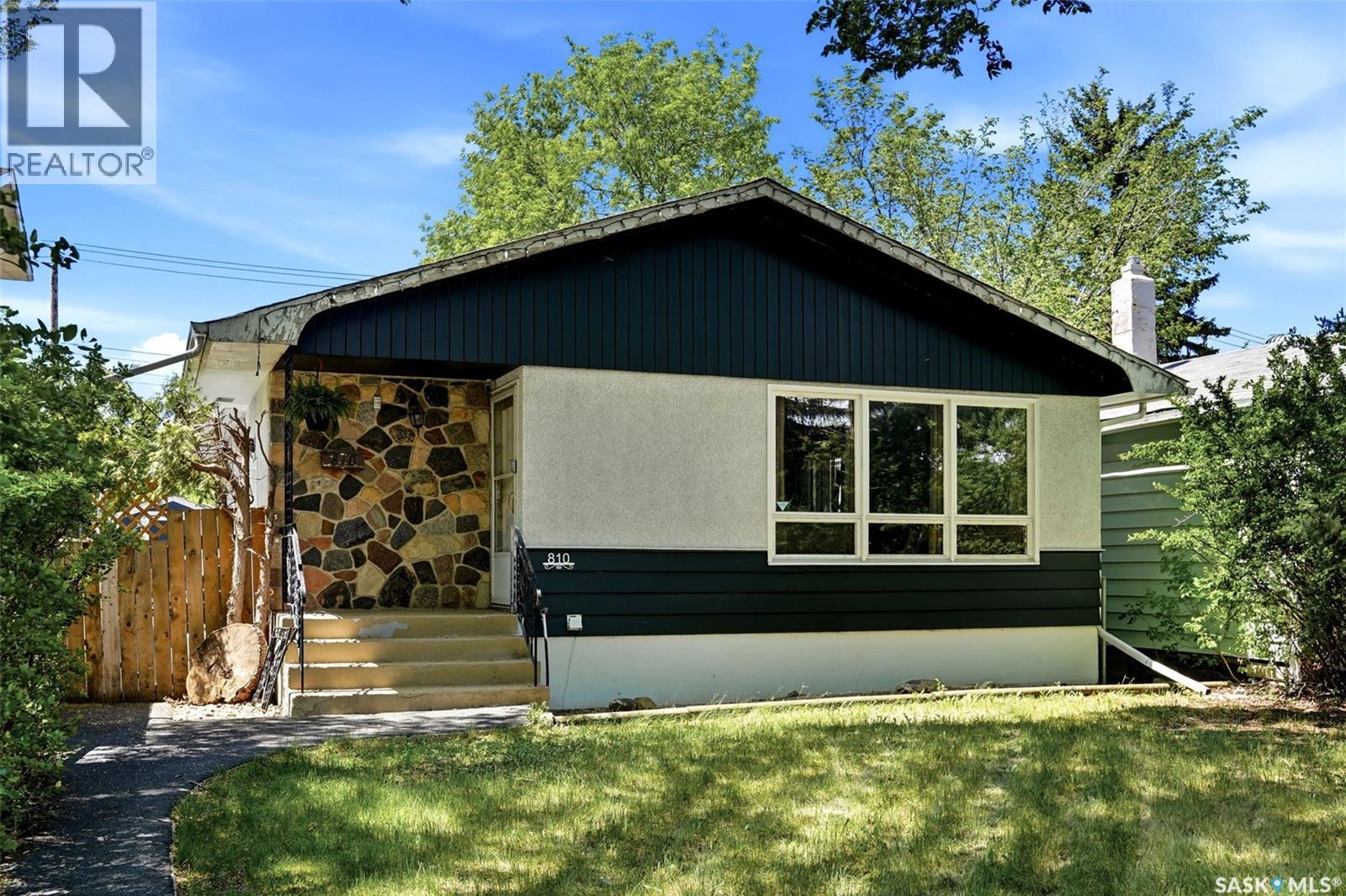 810 Princess STREET - 1
