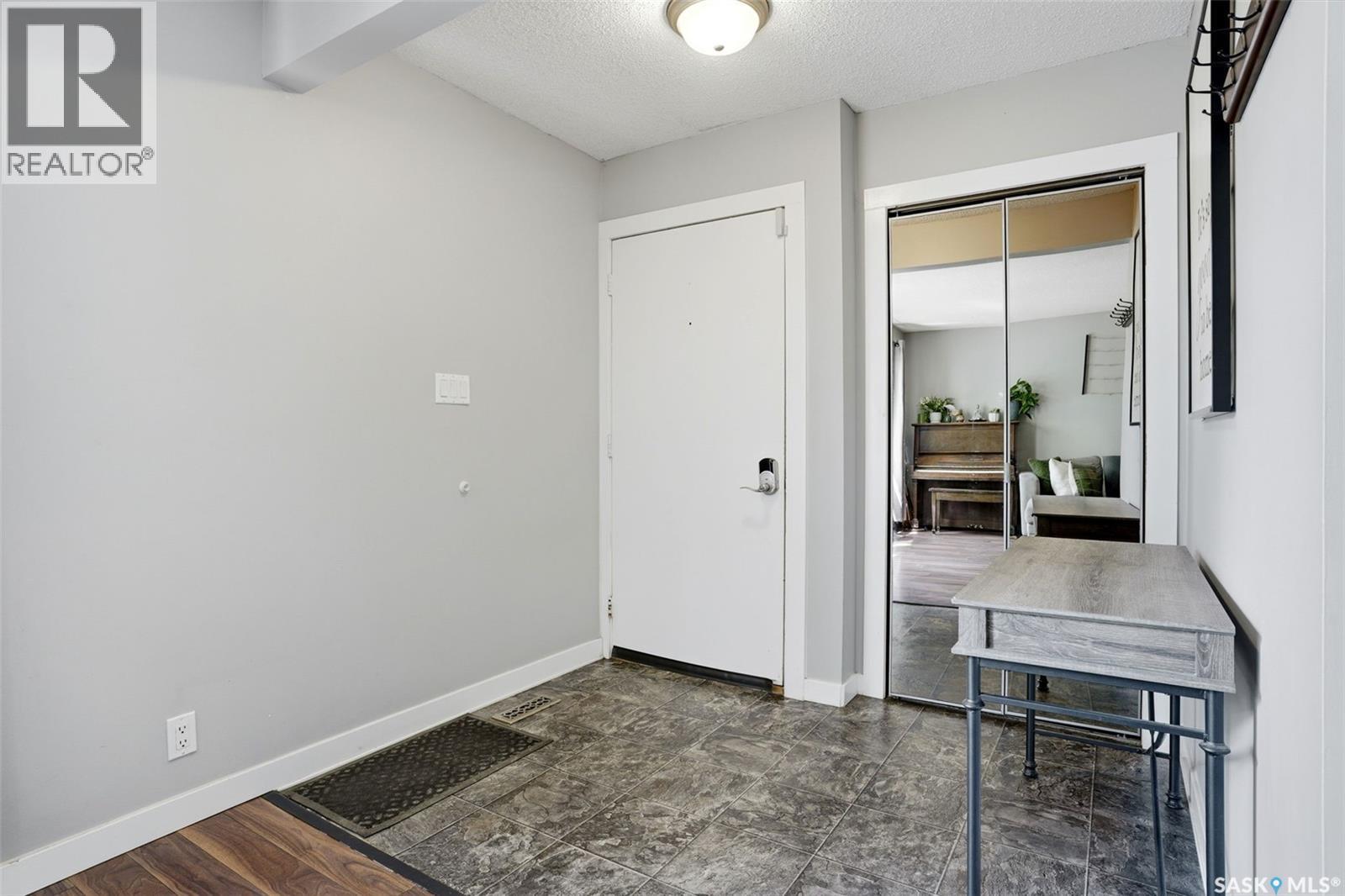 810 Princess STREET - Image 2