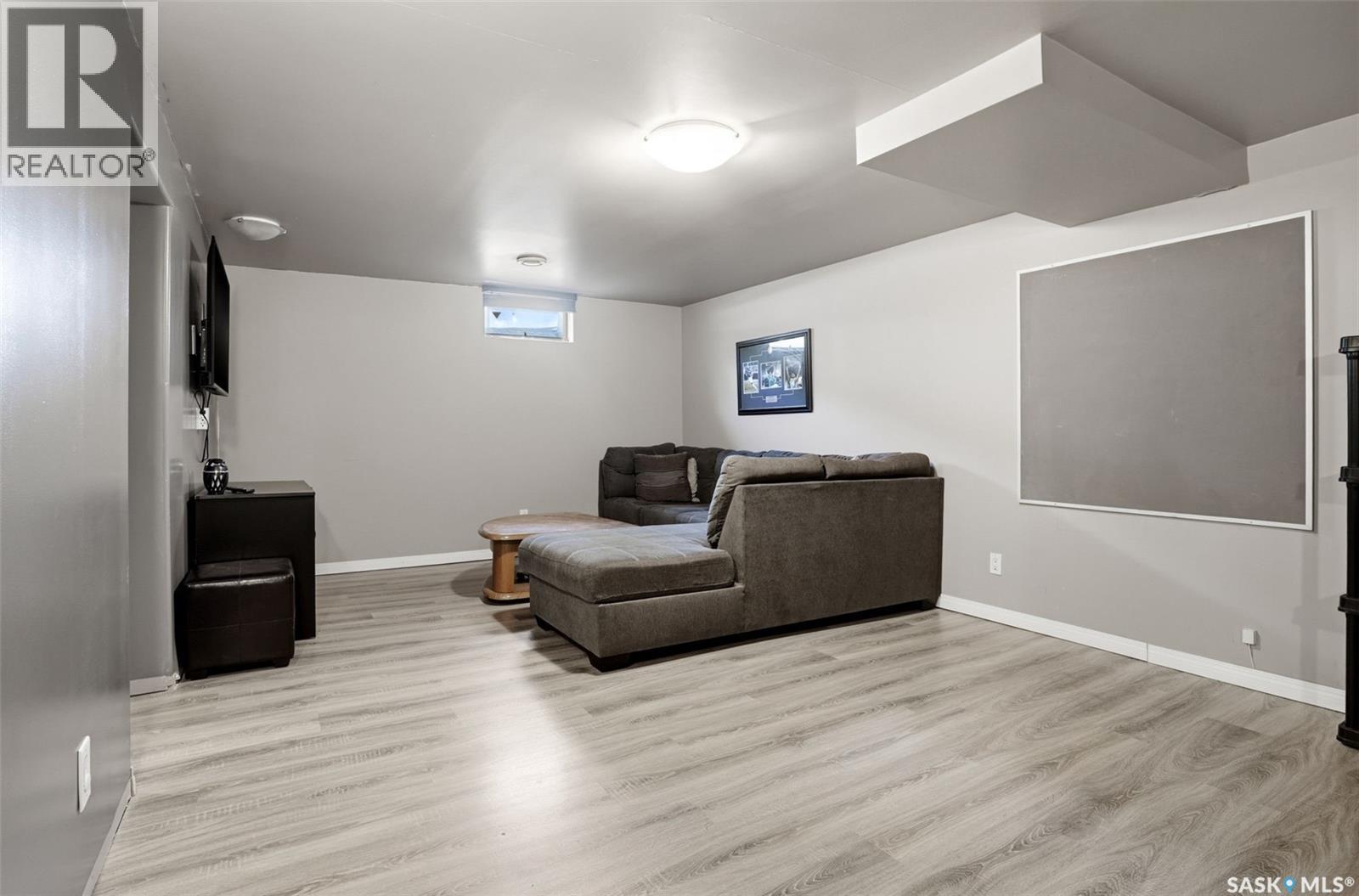 810 Princess STREET - 23