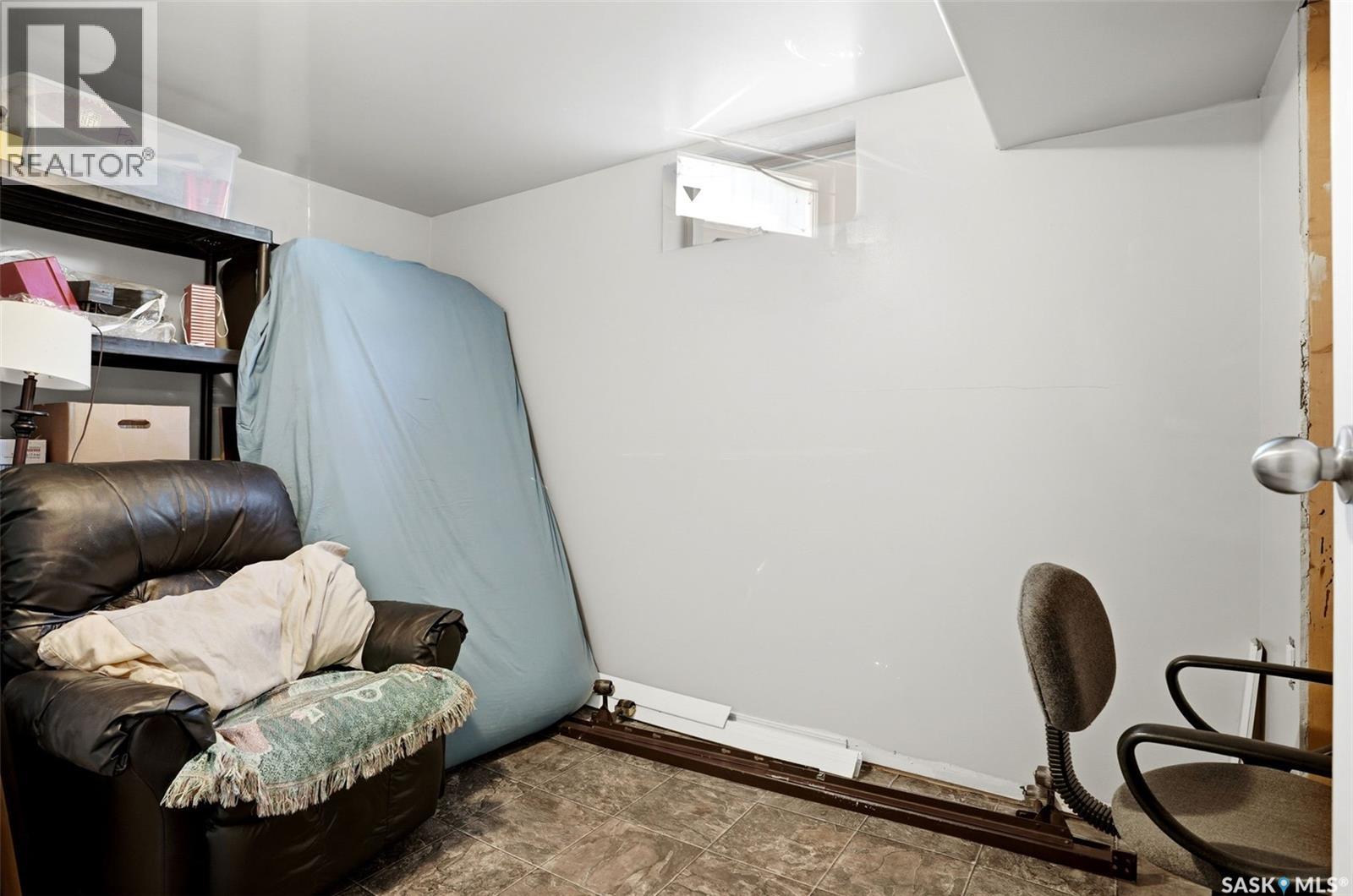 810 Princess STREET - 29