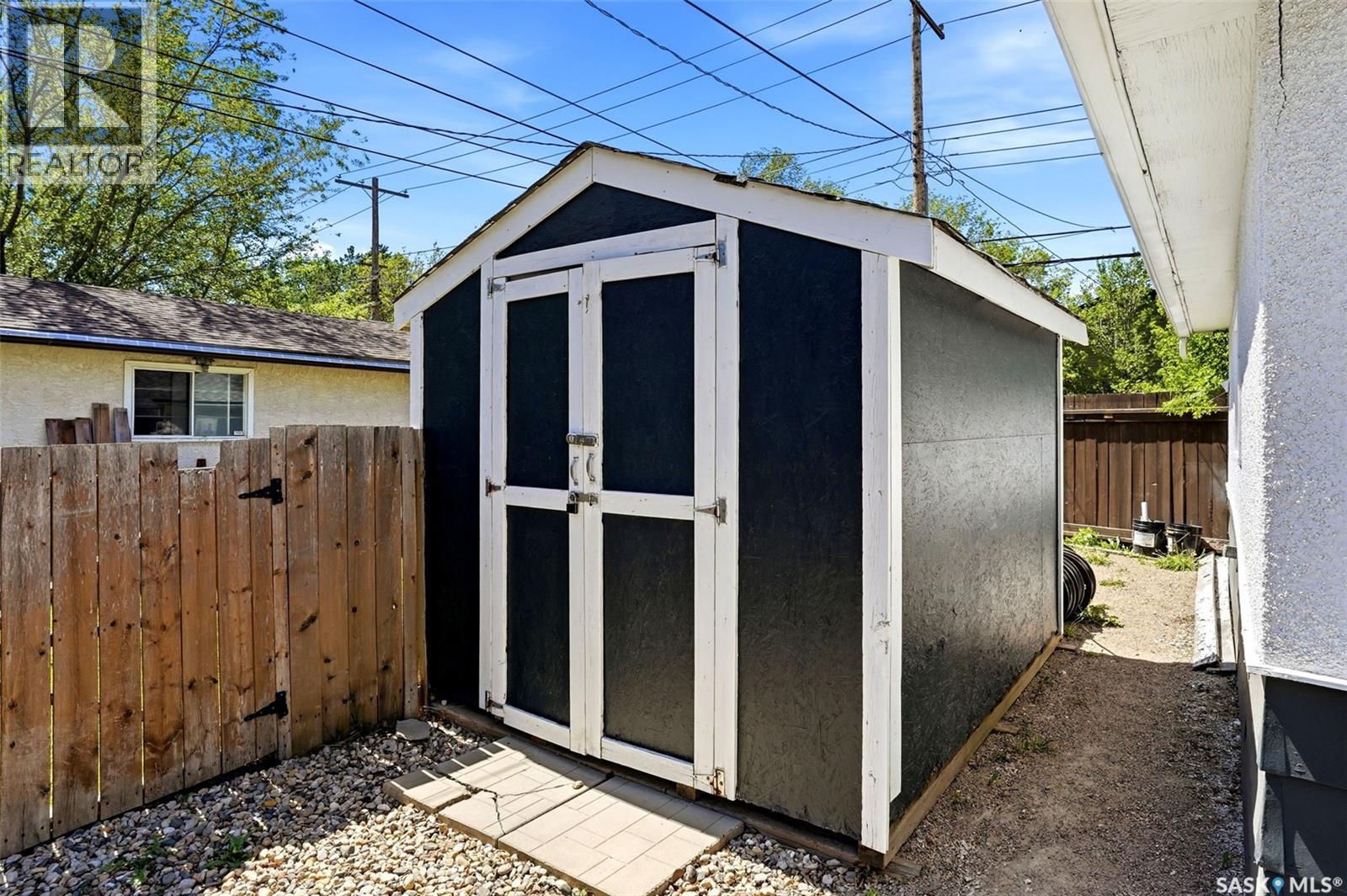 810 Princess STREET - 34