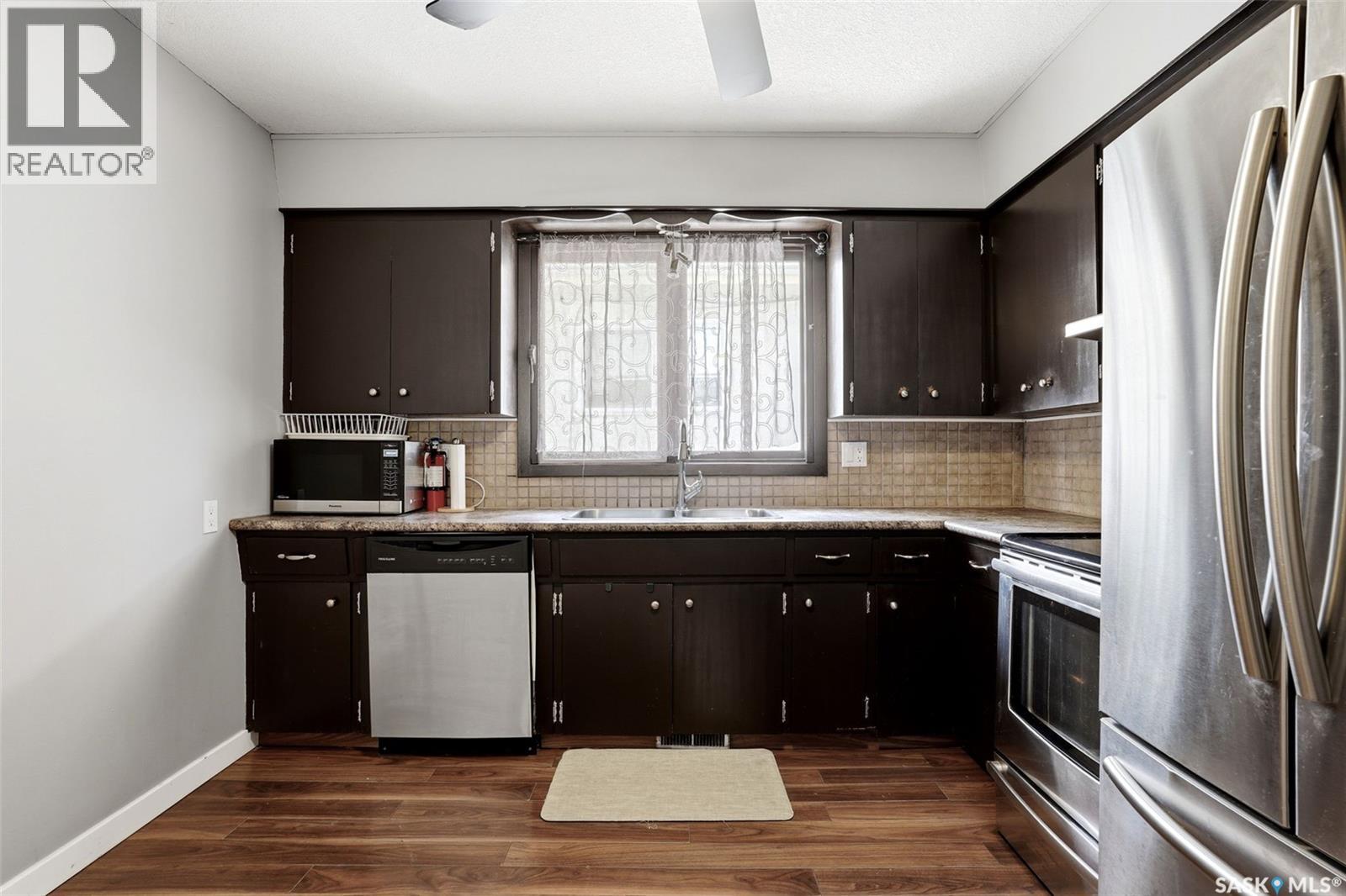 810 Princess STREET - 9