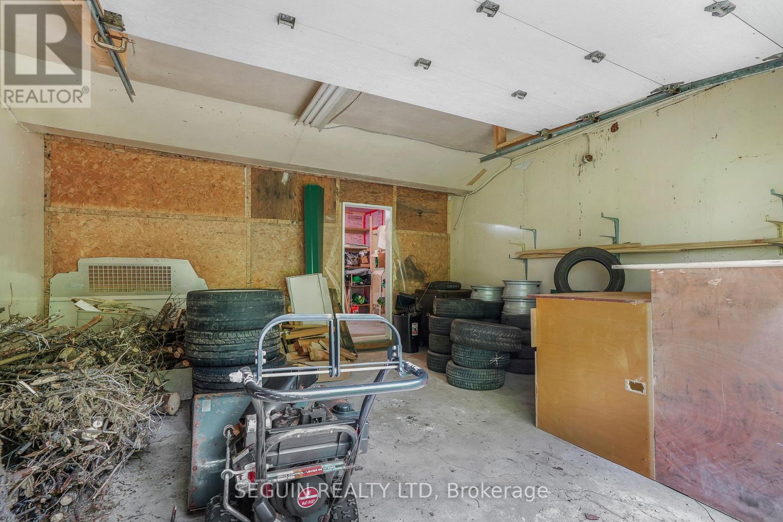 1050 GREENLANE ROAD