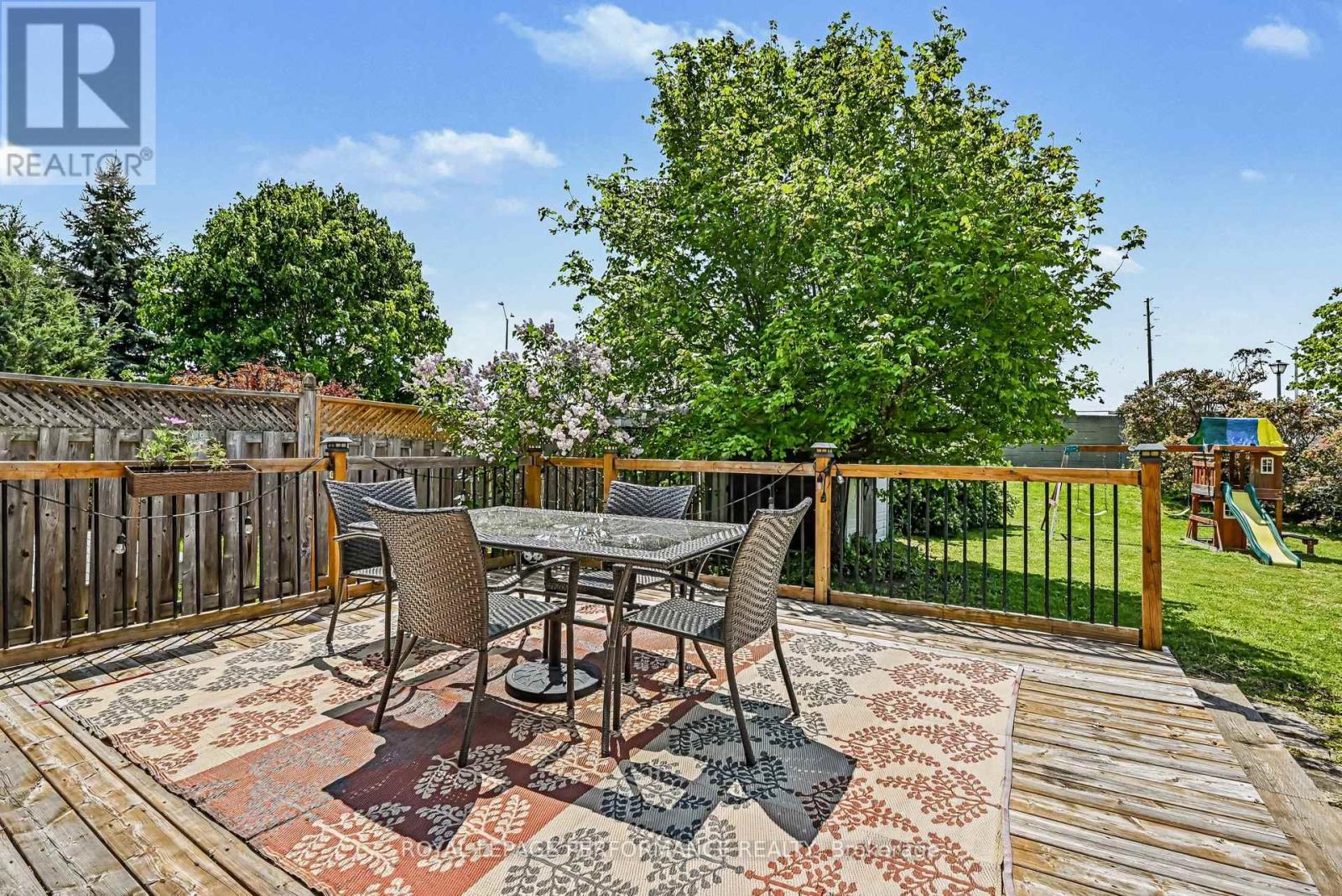 2052 BERGAMOT CIRCLE - 34