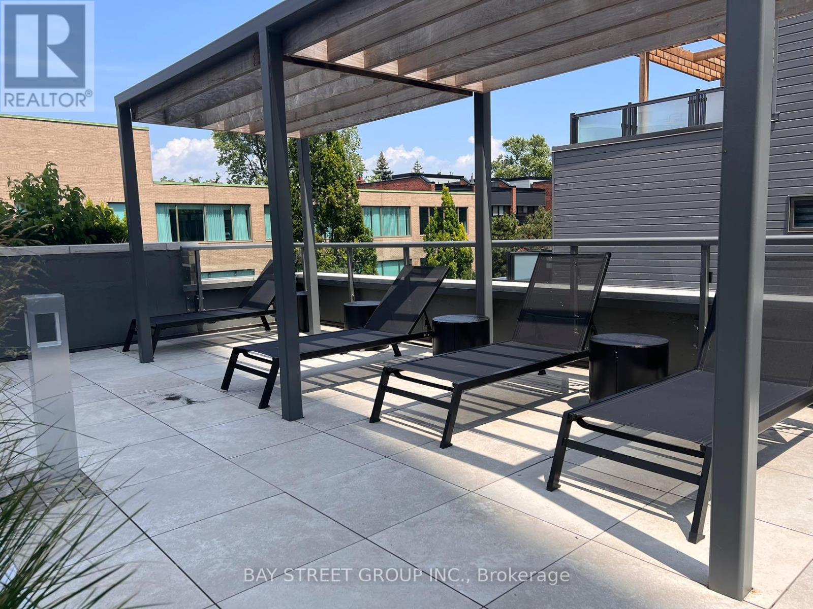 #905 181 BEDFORD ROAD - 19