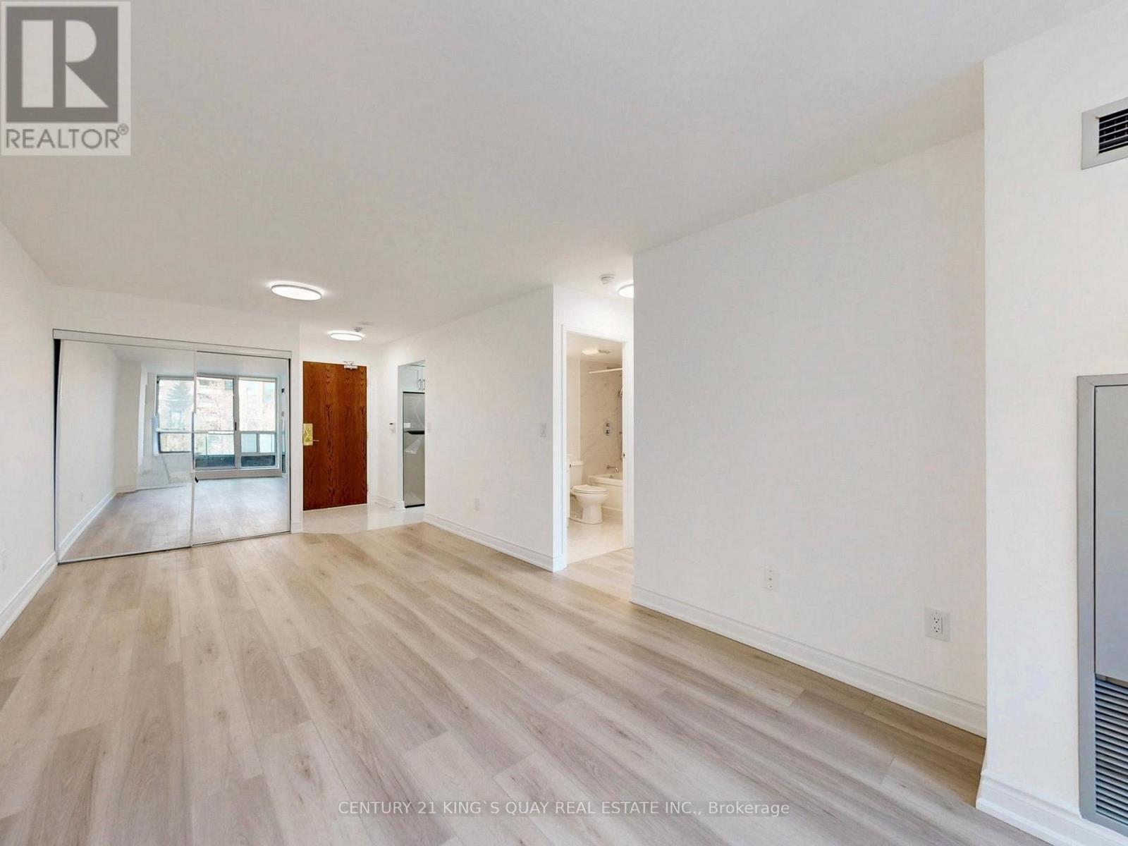 #306 1 PEMBERTON AVENUE - 16