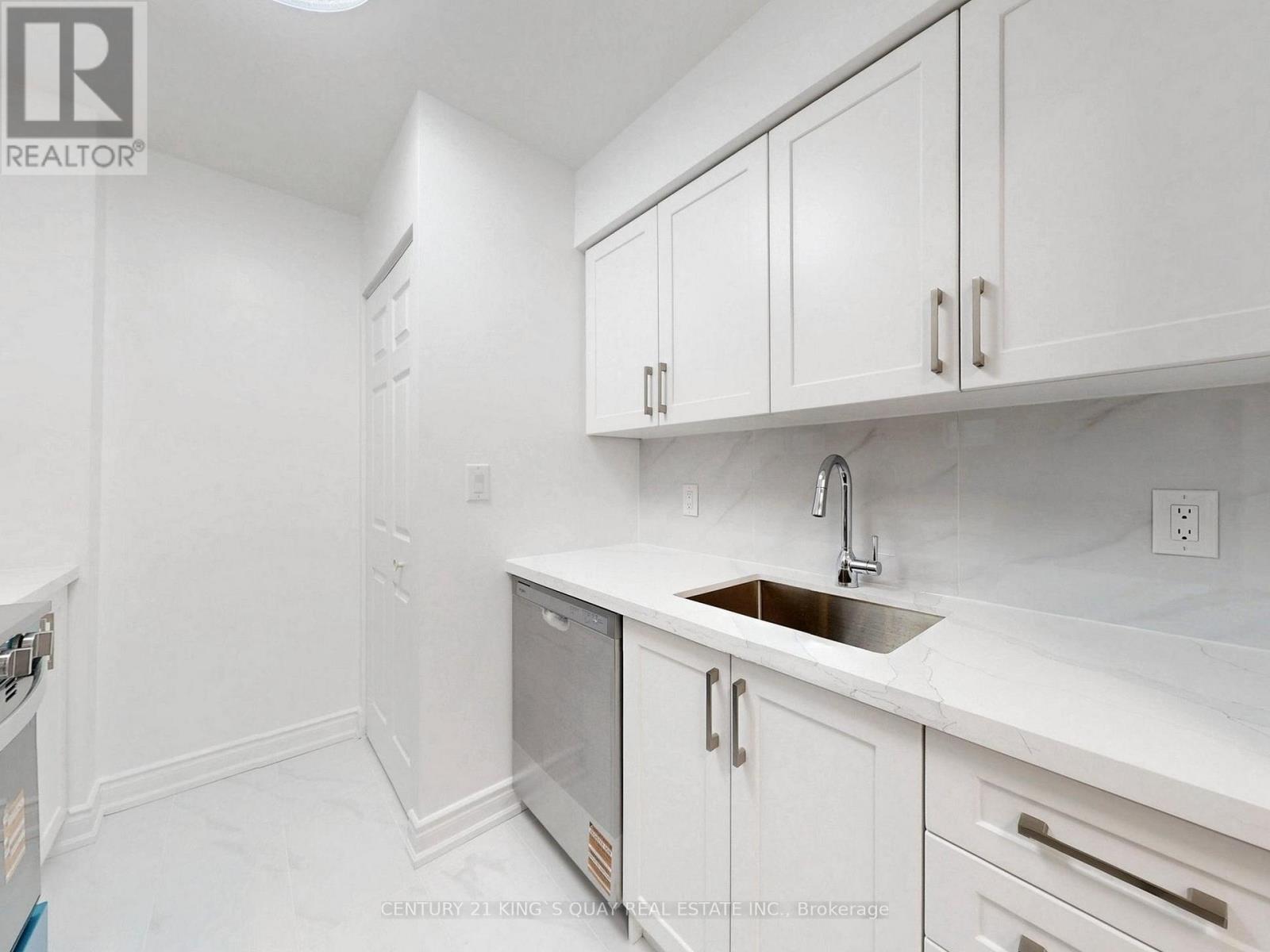 #306 1 PEMBERTON AVENUE - 20