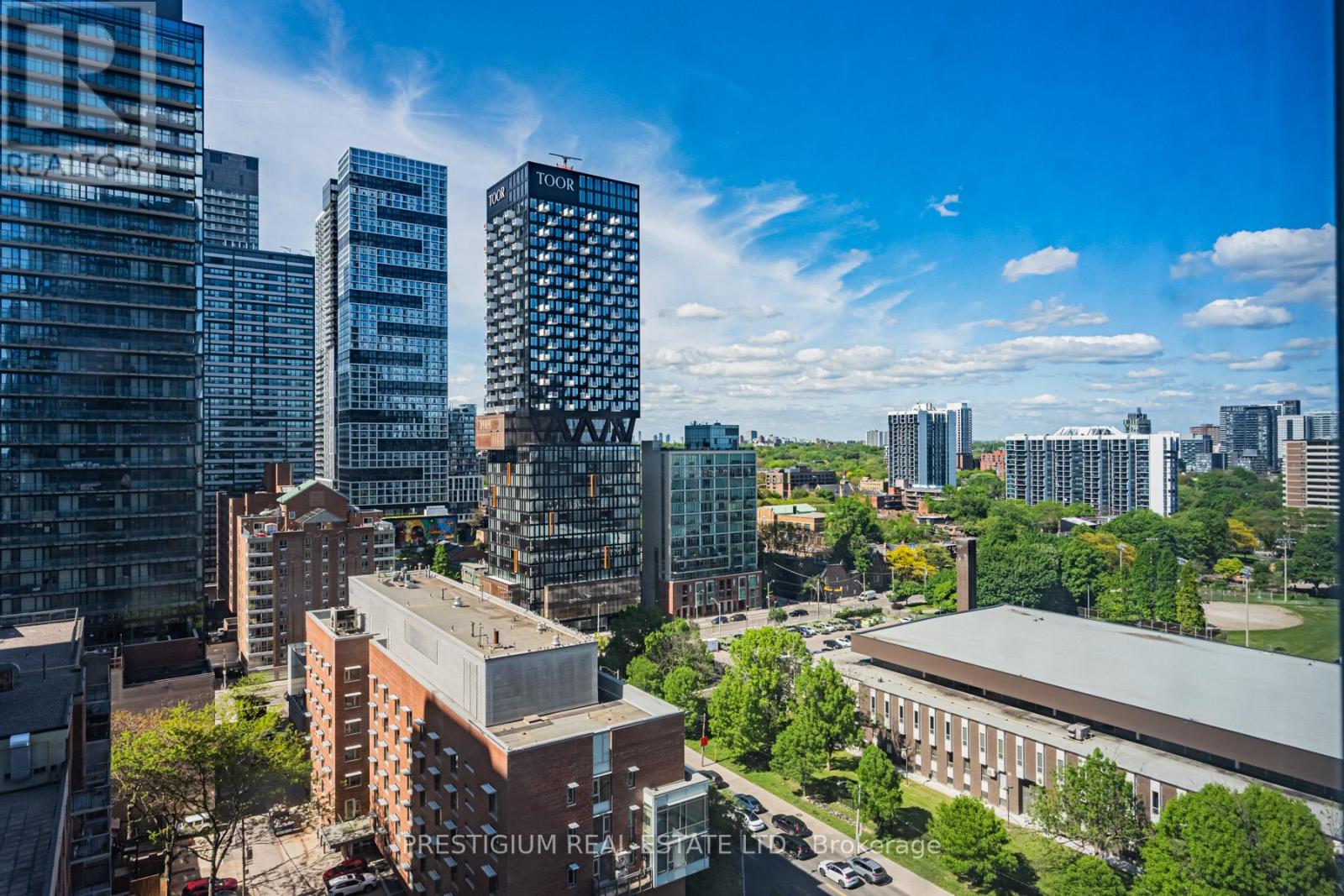 1801 - 100 QUEEN STREET E
