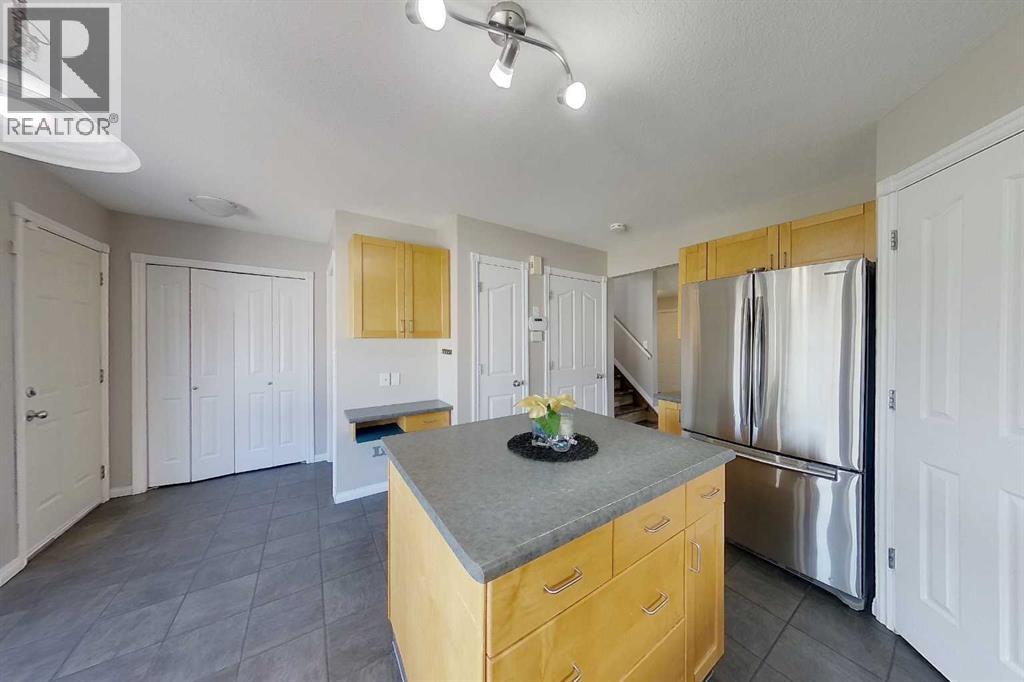 708 8 Avenue SW — photo 8