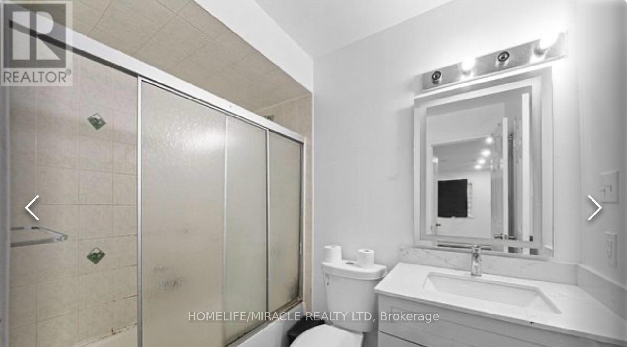 #42 435 MIDDLEFIELD ROAD - 4