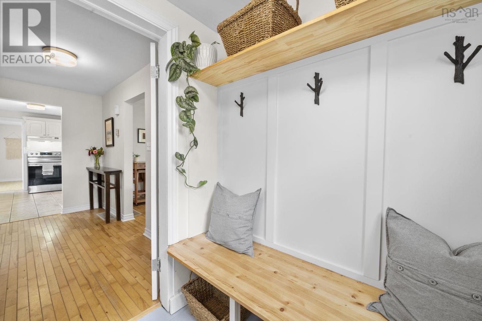 Property 24 of 42 of 43 Winchester Avenue