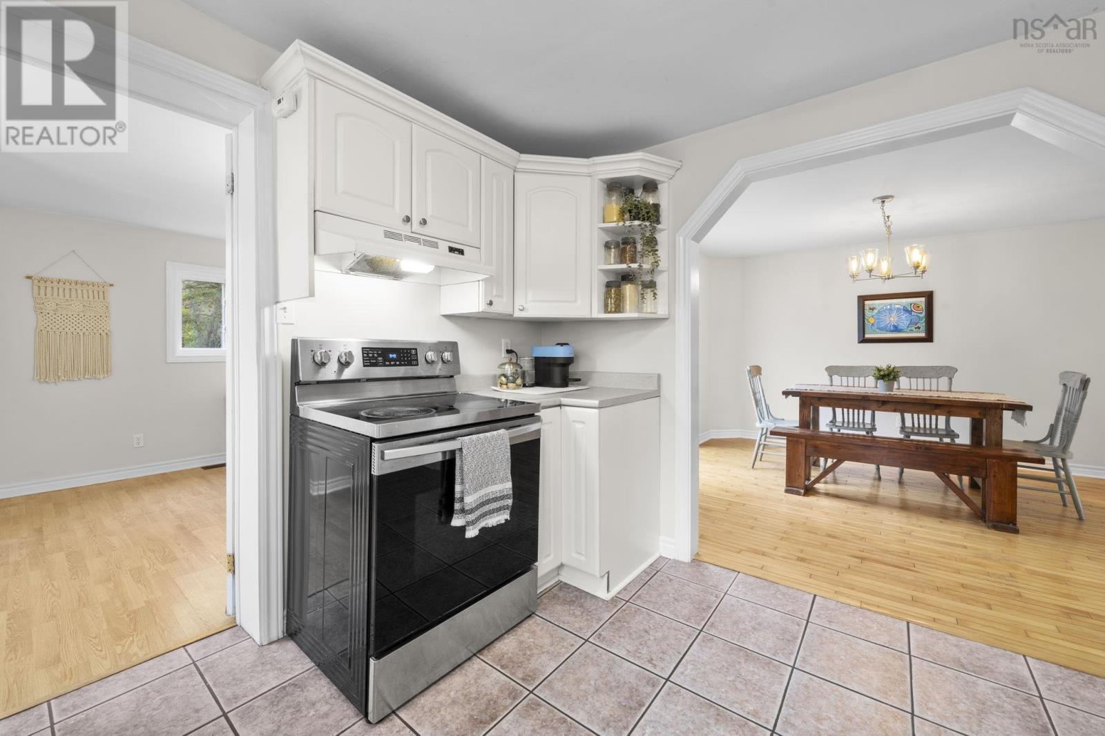Property 25 of 42 of 43 Winchester Avenue