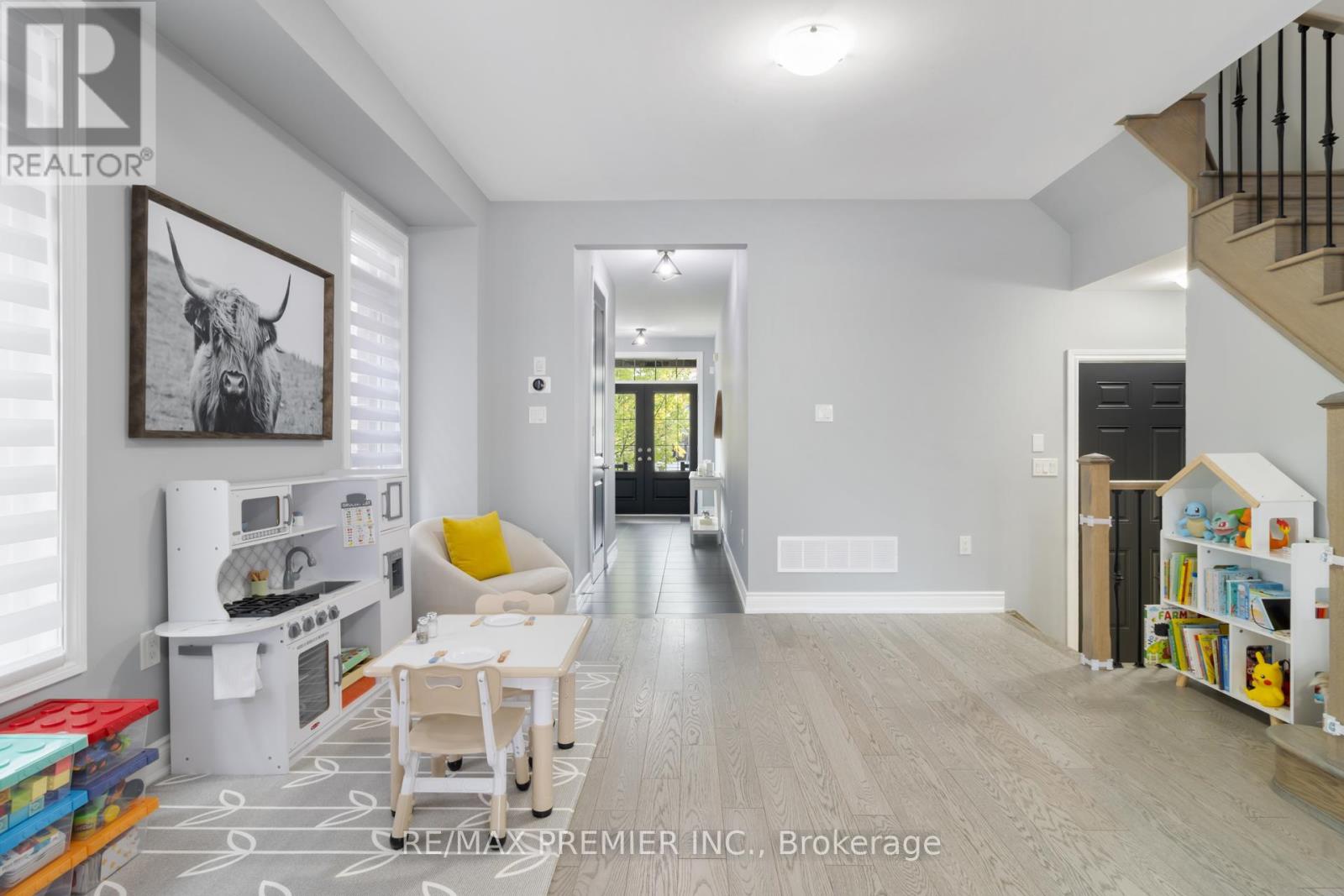 230 CRANBROOK CRESCENT - 13