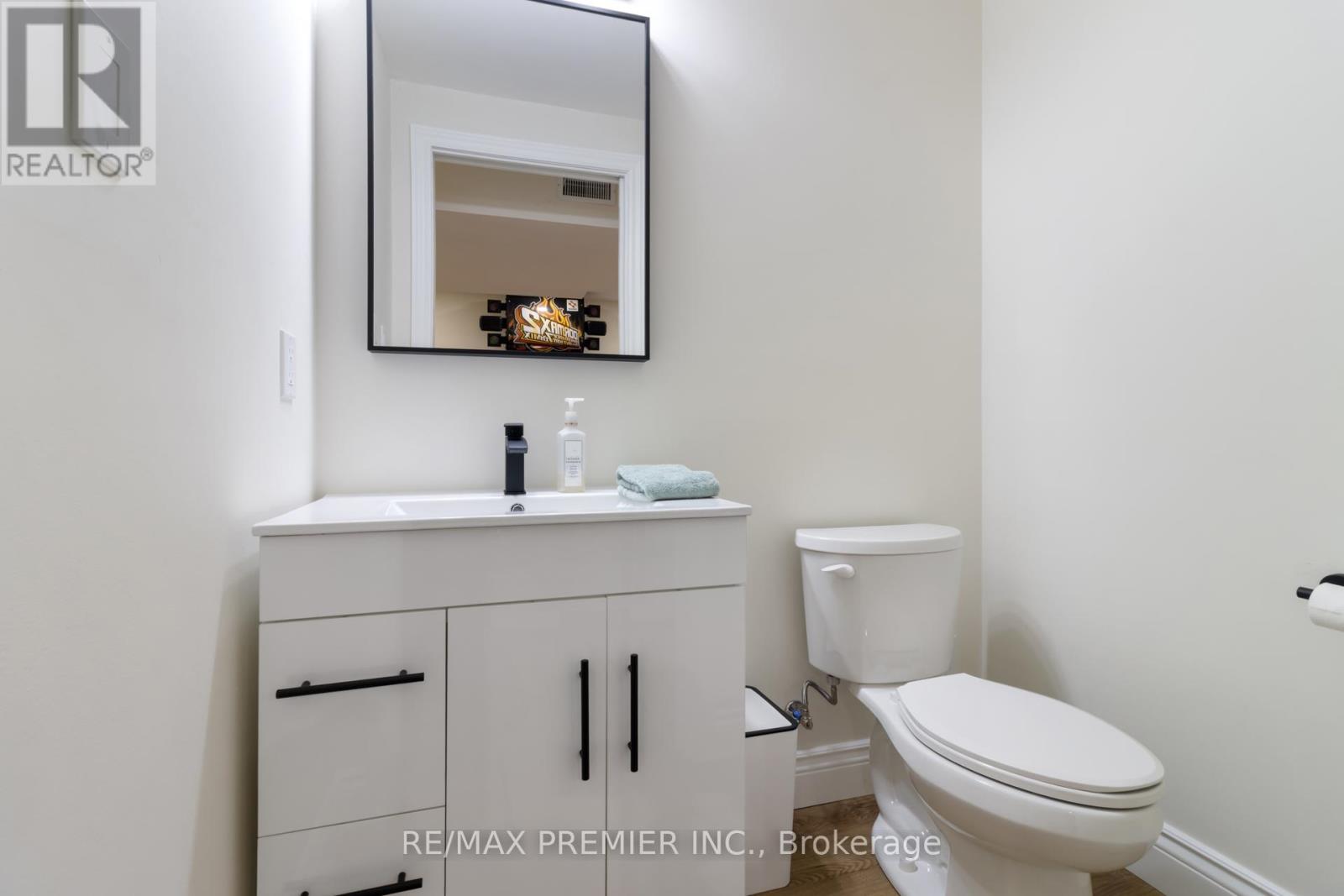 230 CRANBROOK CRESCENT - 43
