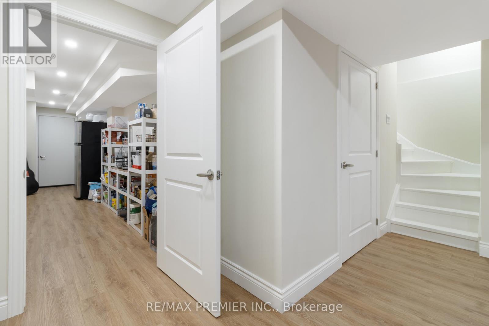 230 CRANBROOK CRESCENT - 44
