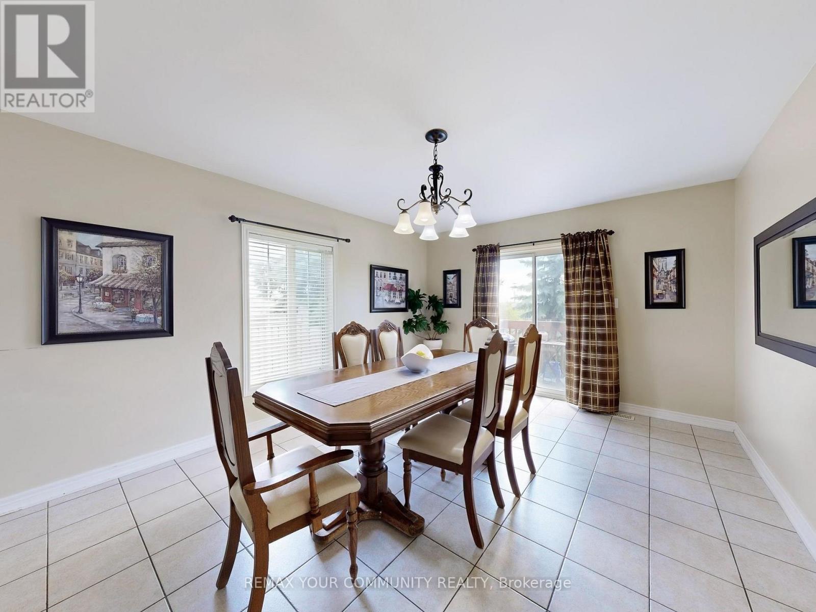 24 CACHET HILL CRESCENT - 11