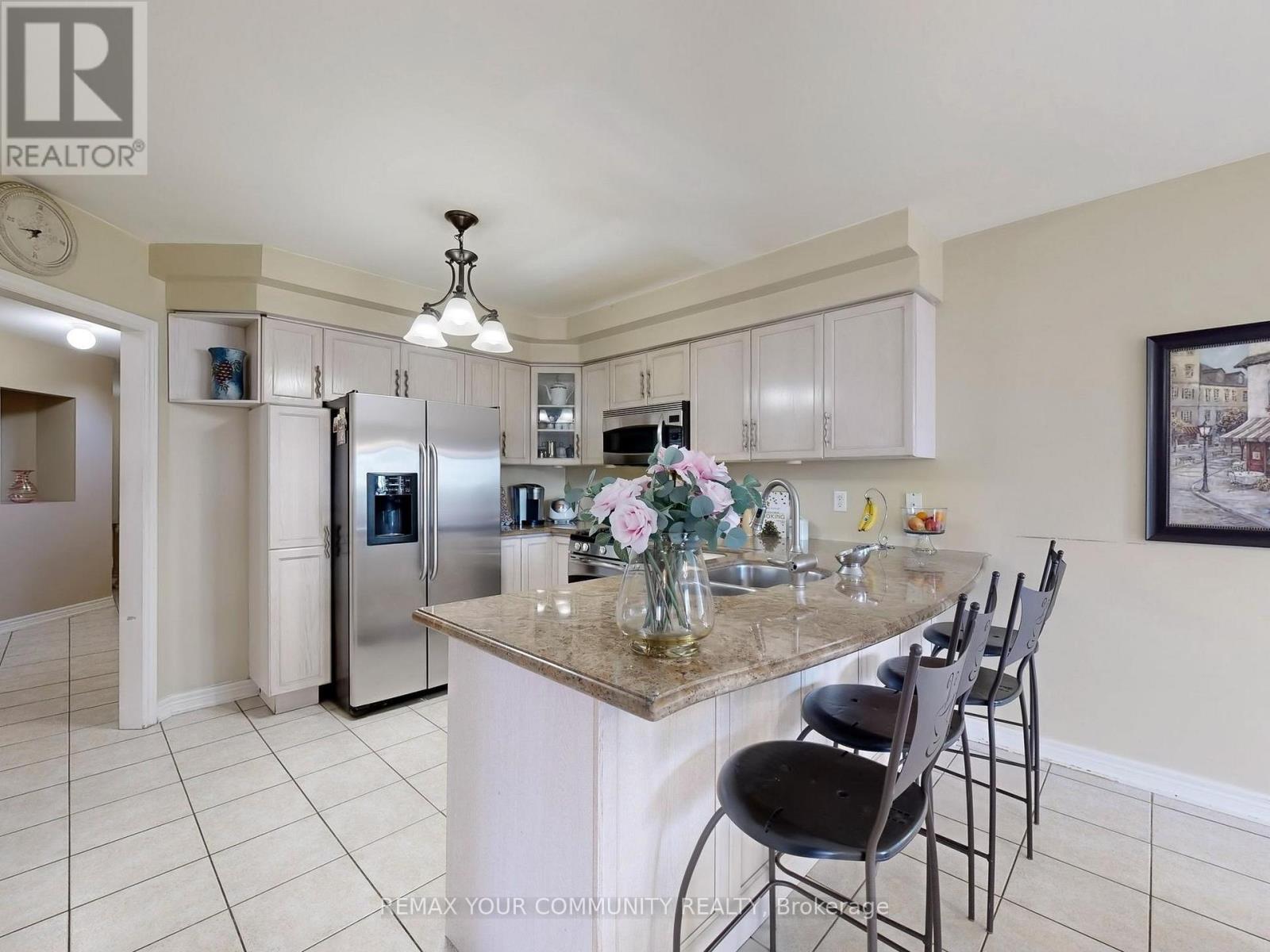 24 CACHET HILL CRESCENT - 12