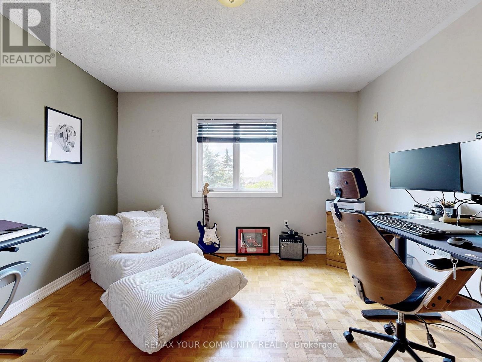 24 CACHET HILL CRESCENT - 39