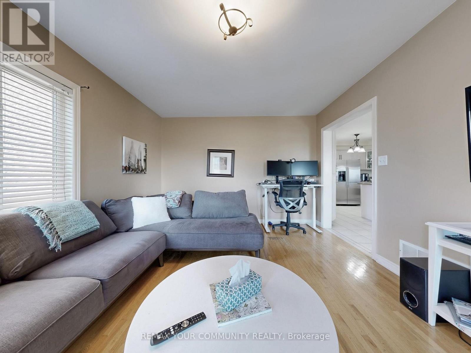 24 CACHET HILL CRESCENT - 6