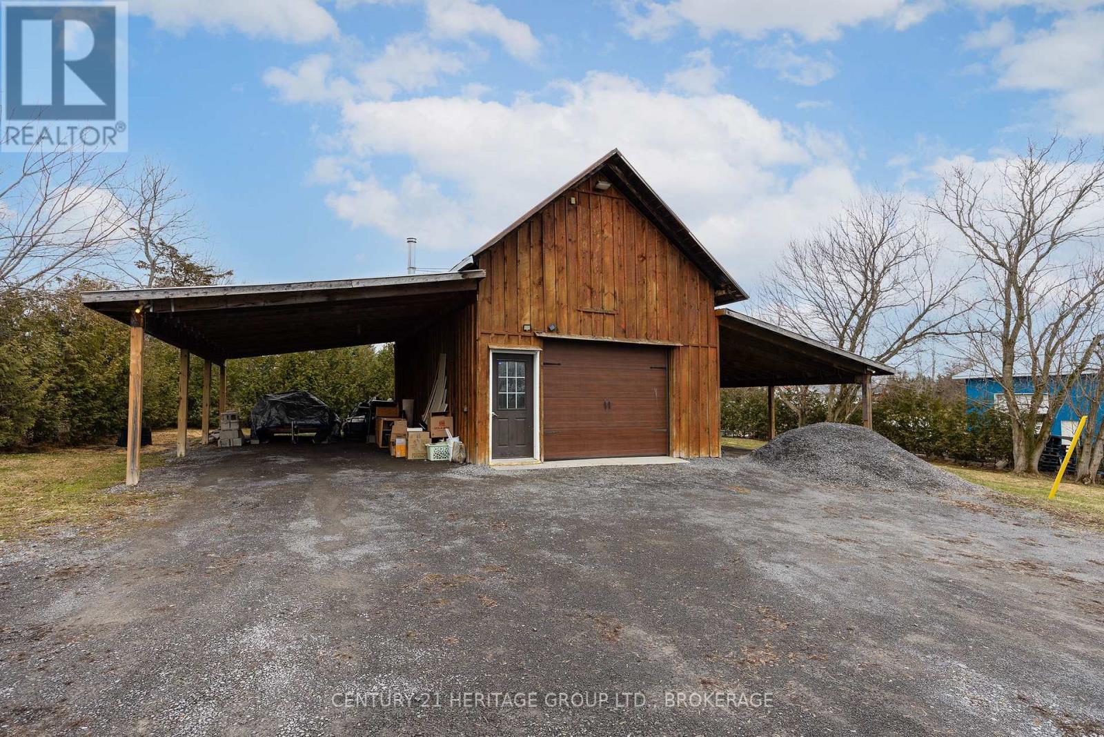 731B COUNTY ROAD 9 - 27
