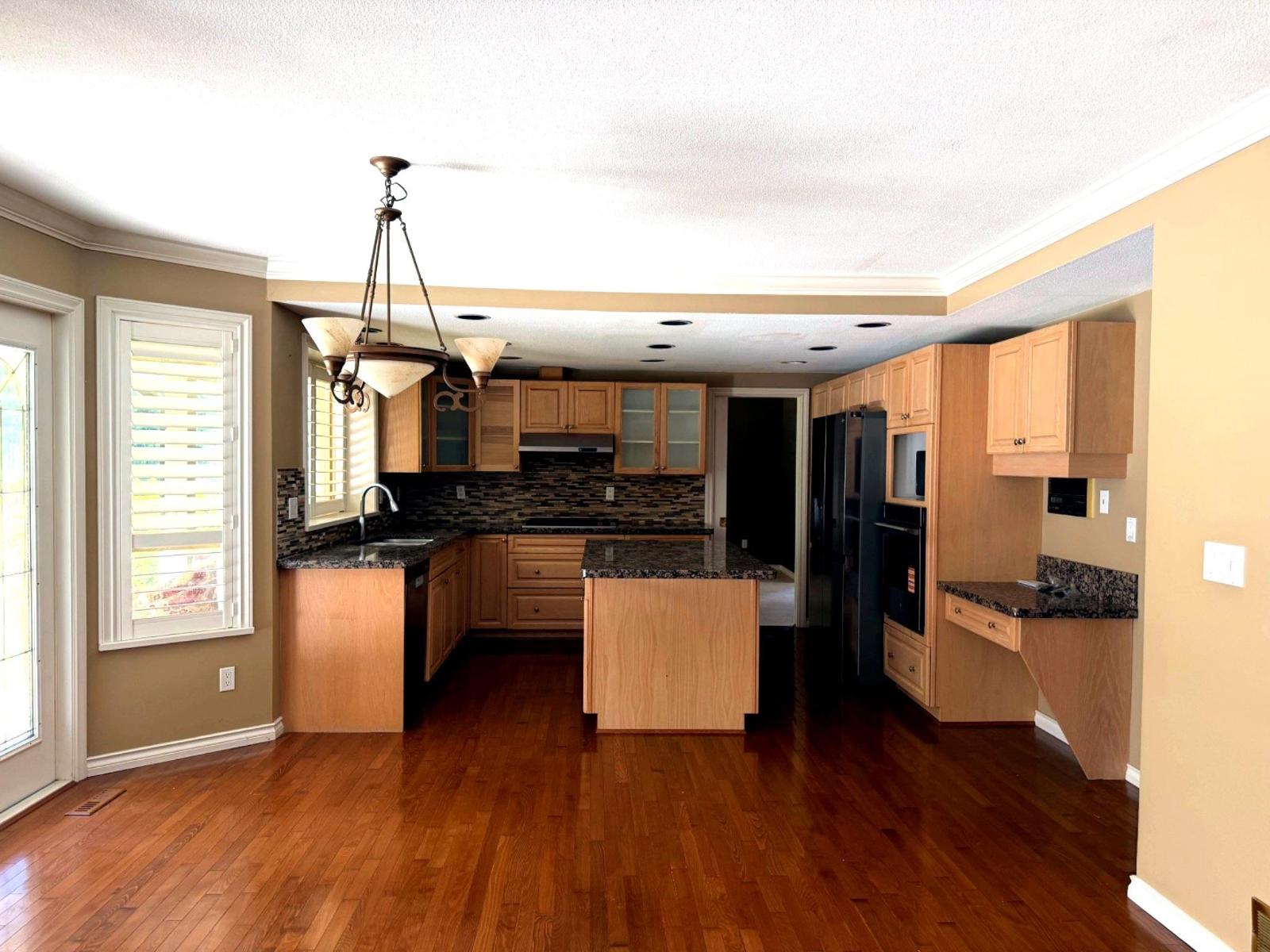 5 Bed, 4 Bath House for Sale in Surrey – 12090 57 AVENUE, Surrey - Image 11