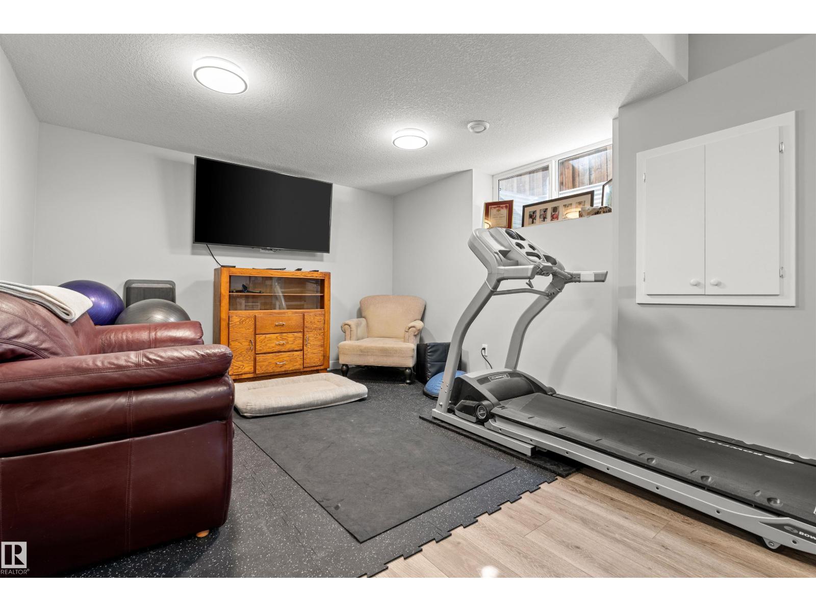 524 MCDONOUGH WY NW - 63